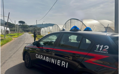 Ragazzo aggredito a bastonate in piazza a Castellamonte
