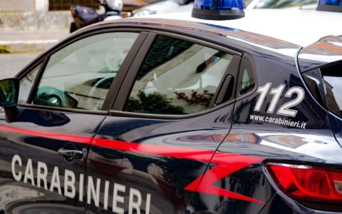 Madre arrestata a Torino dopo l’allarme della figlia di 15 anni
