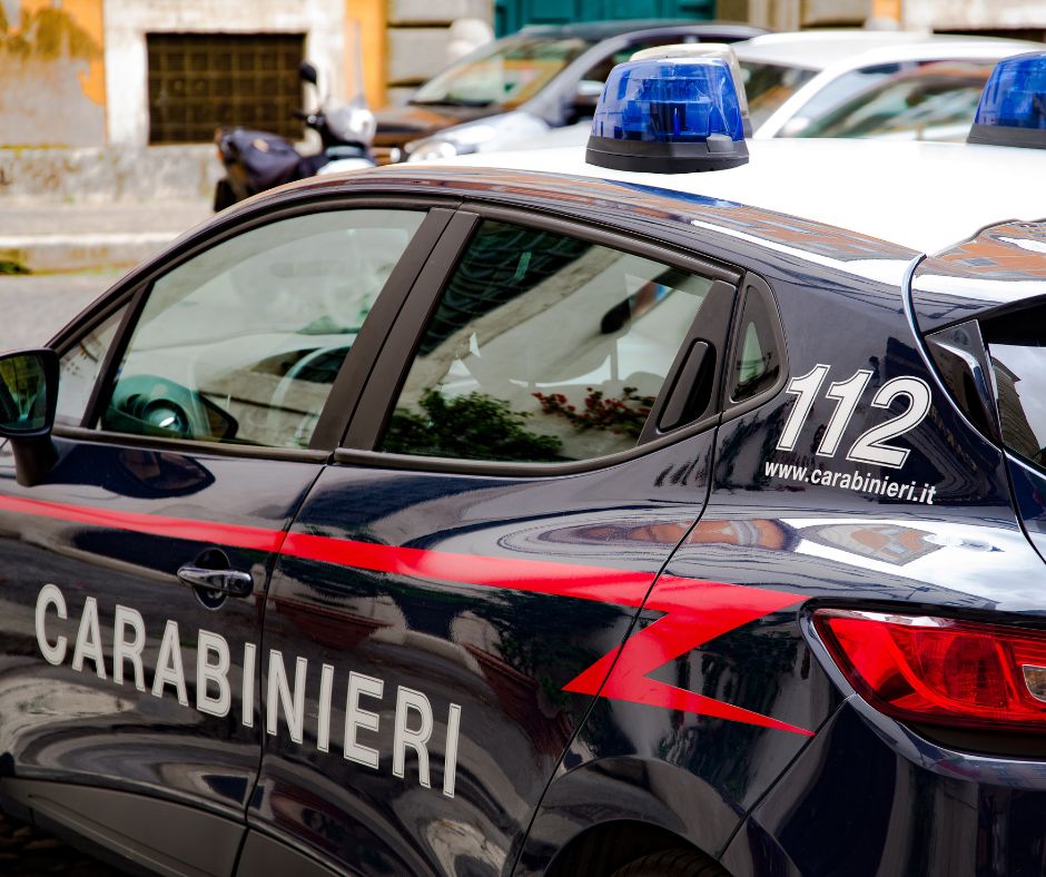 Madre arrestata a Torino dopo l’allarme della figlia di 15 anni