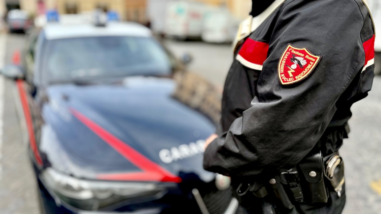 Salone sospeso dopo il malore di una 94enne