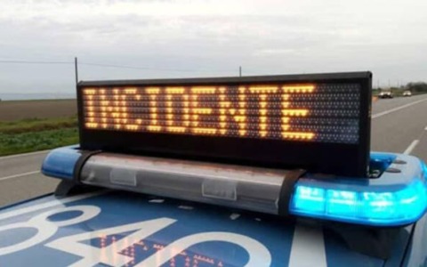 Ragazzina investita da autobus, ricoverata in codice rosso