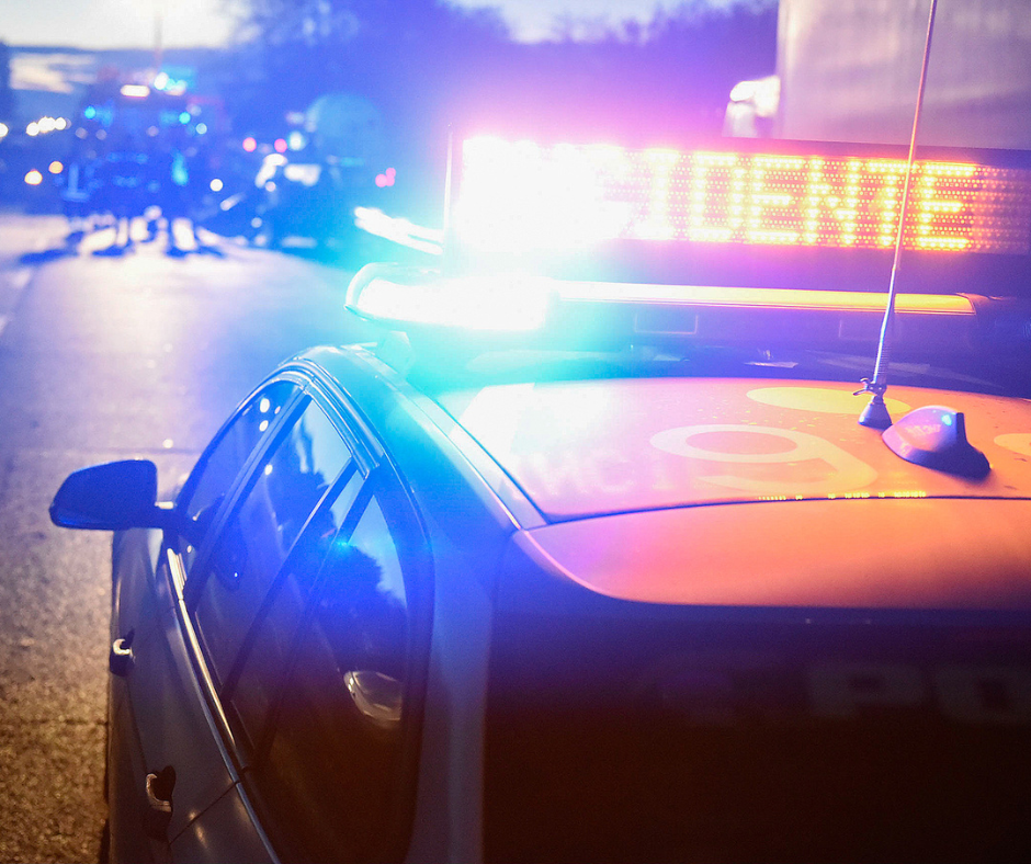 Scontro tra auto e scooter, un ferito non grave