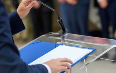 Askatasuna, dubbi del centrodestra sul bando
