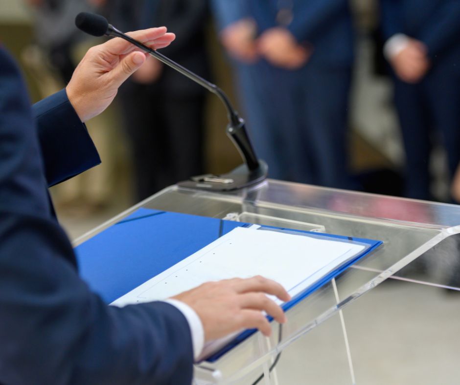Askatasuna, dubbi del centrodestra sul bando