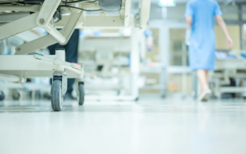Un algoritmo AI anticipa il danno renale di 14 ore in terapia intensiva