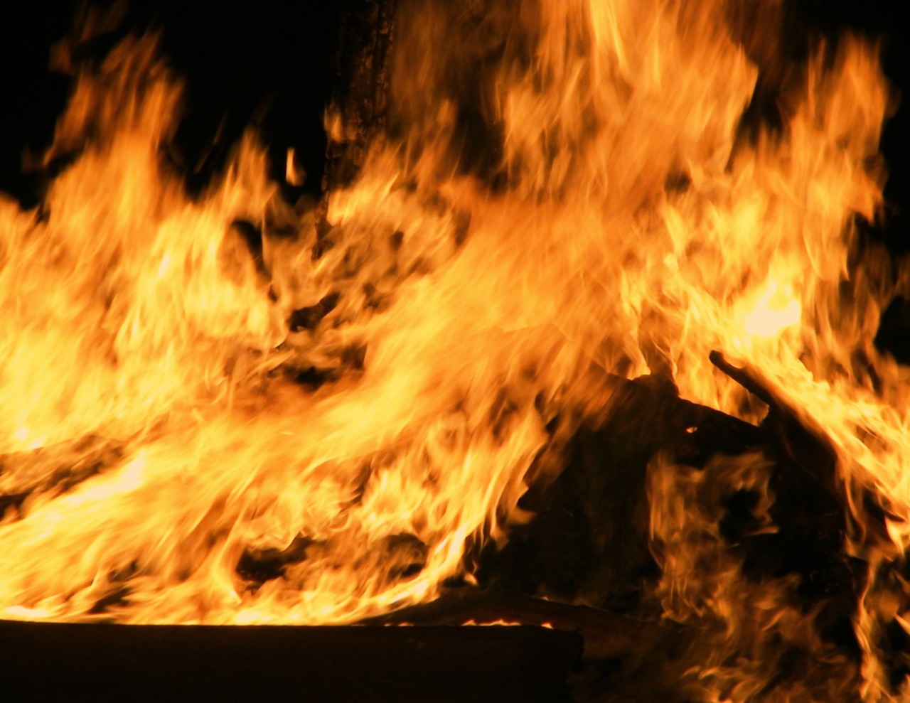 Rogo in via Alfieri a Orbassano, blackout per il guasto